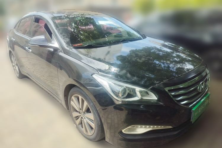 Used Hyundai Mistra 2016 1.8L Automatic Deluxe DLX Model Front Right 45 Deg