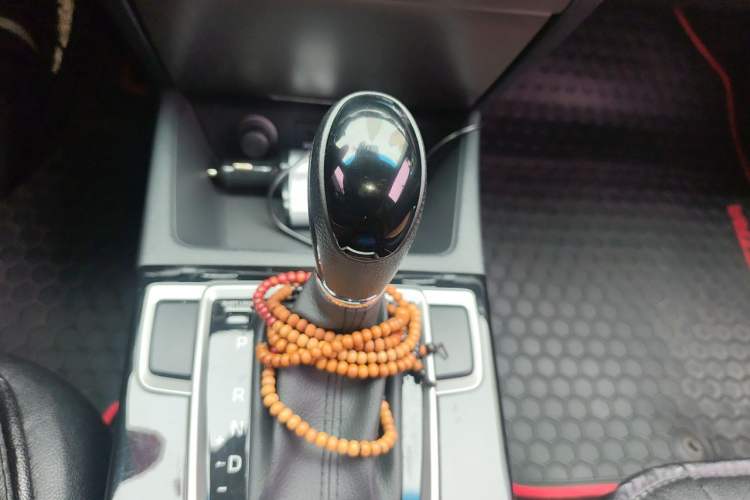 Used Hyundai Mistra 2016 1.8L Automatic Smart GLS Gear Lever