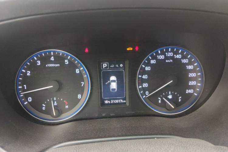 Used Hyundai Mistra 2016 1.8L Automatic Smart GLS Instrument Cluster