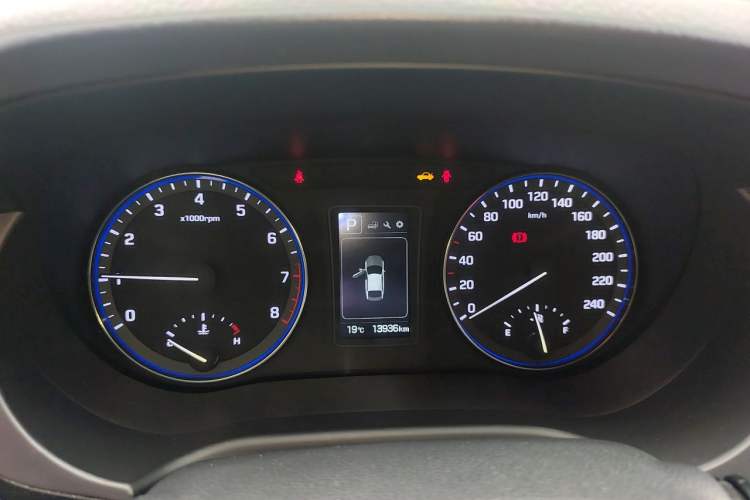 Used Hyundai Mistra 2016 1.8L Automatic Smart GLS Instrument Cluster