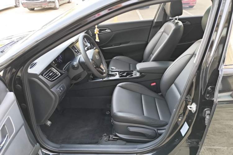 Used Hyundai Mistra 2016 1.8L Automatic Smart GLS Left Front Seat