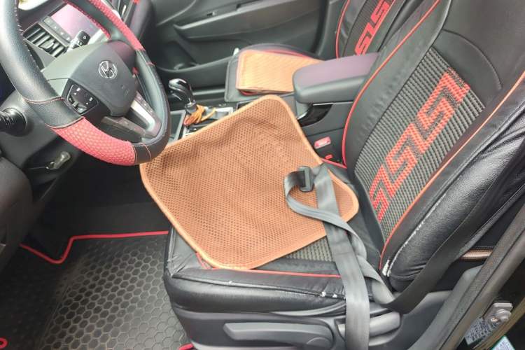Used Hyundai Mistra 2016 1.8L Automatic Smart GLS Left Front Seat