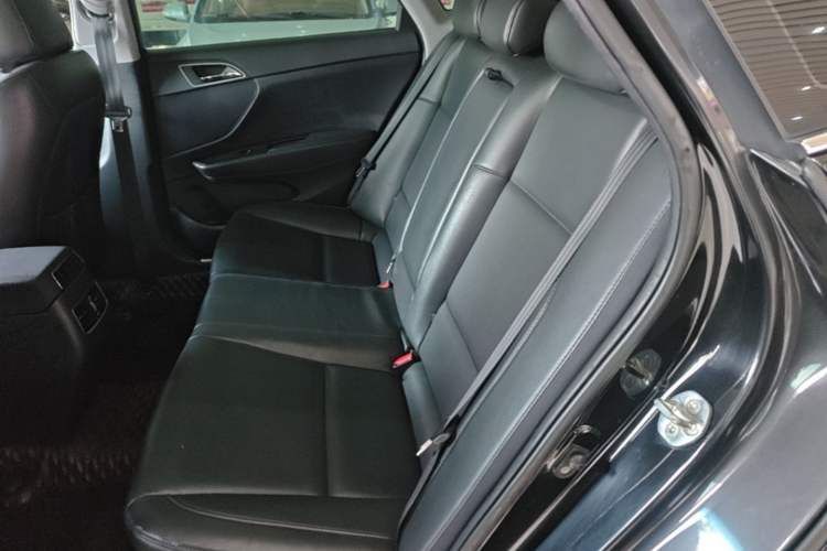 Used Hyundai Mistra 2016 1.8L Automatic Deluxe DLX Model Left Rear Seat
