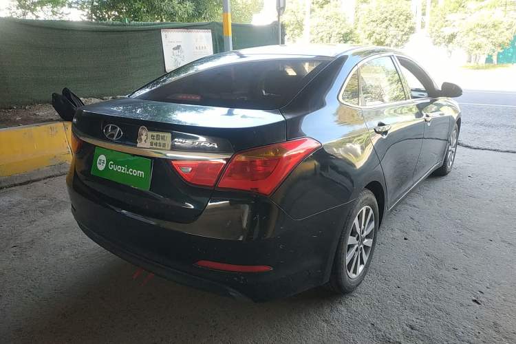 Used Hyundai Mistra 2016 1.8L Manual Comfort GL Model Rear Right 45 Deg