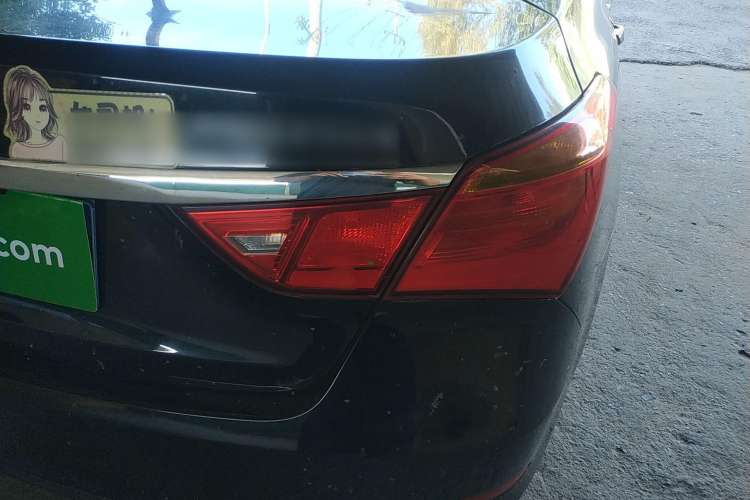 Used Hyundai Mistra 2016 1.8L Manual Comfort GL Model Right Rear Taillight