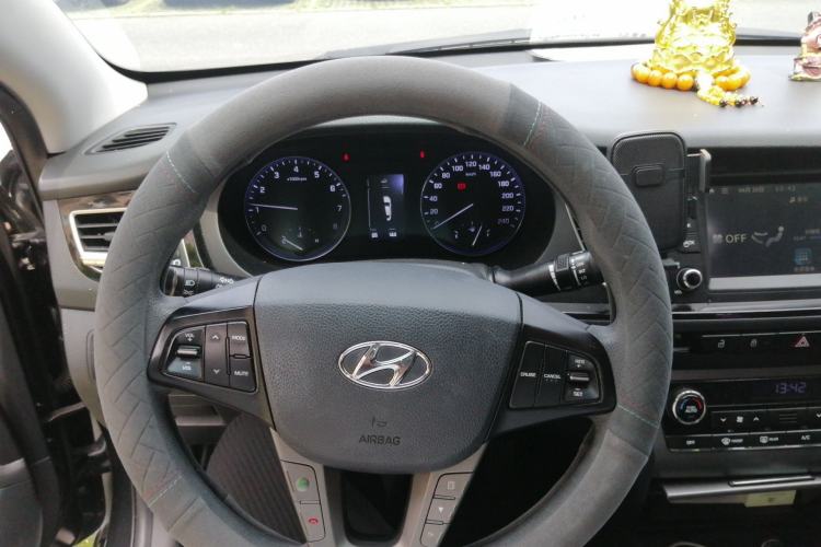 Used Hyundai Mistra 2016 1.8L Automatic Smart GLS Steering Wheel