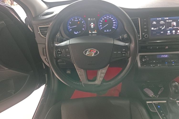 Used Hyundai Mistra 2016 1.8L Automatic Deluxe DLX Model Steering Wheel