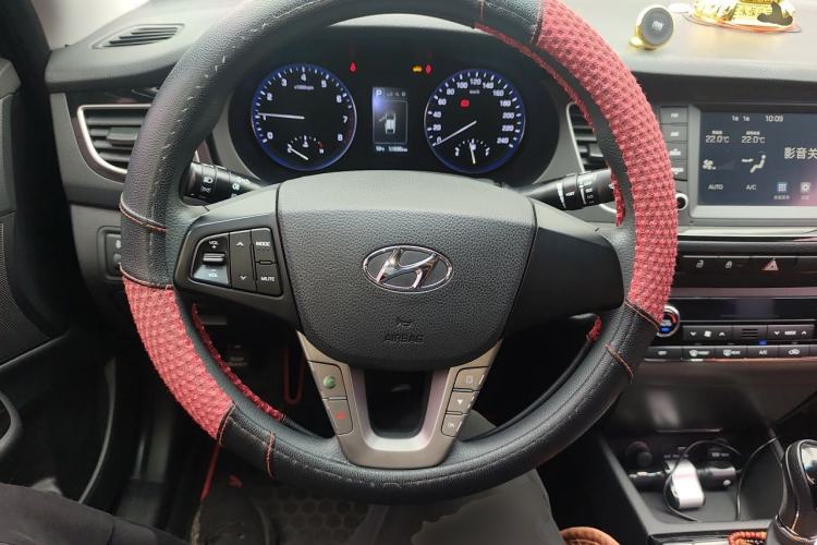 Used Hyundai Mistra 2016 1.8L Automatic Smart GLS Steering Wheel