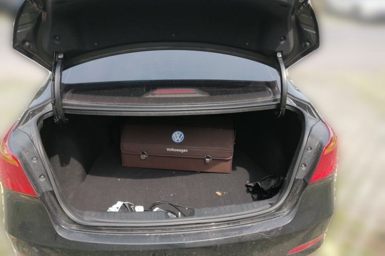Used Hyundai Mistra 2016 1.8L Automatic Smart GLS Trunk