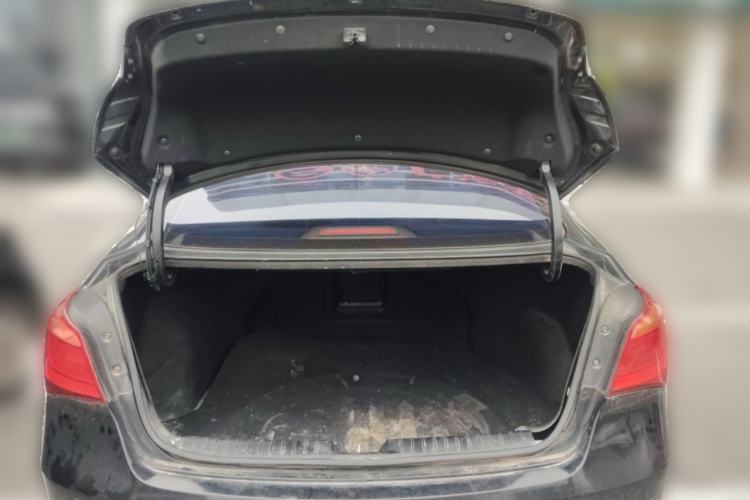 Used Hyundai Mistra 2016 1.8L Automatic Smart GLS Trunk