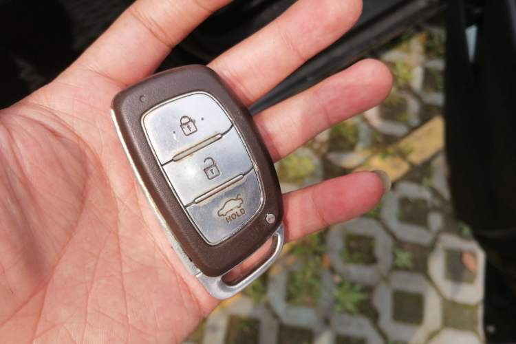 Used Hyundai Mistra 2016 1.8L Automatic Smart GLS Vehicle Key