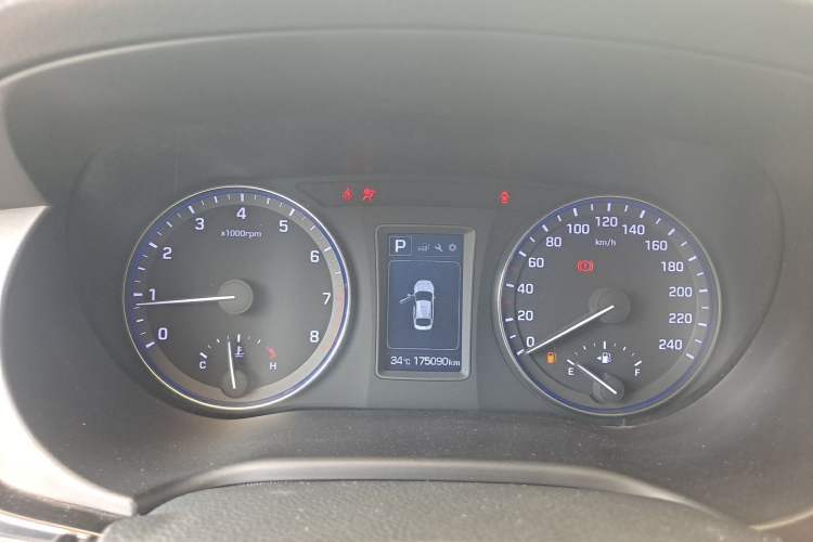 Used Hyundai Mistra 2016 1.8L Automatic Smart GLS Instrument Cluster