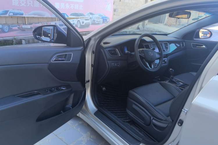 Used Hyundai Mistra 2016 1.6T Automatic Smart GLS Driver Seat