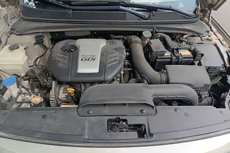 Used Hyundai Mistra 2016 1.6T Automatic Smart GLS Engine Bay