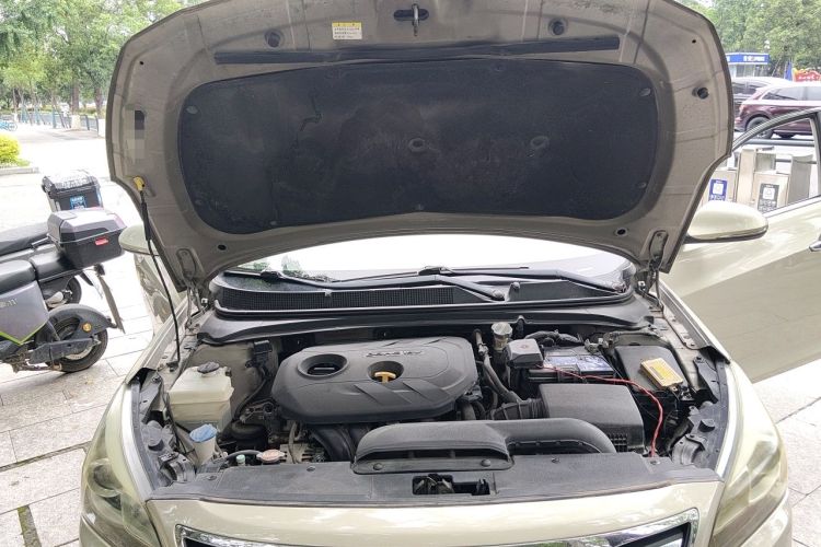 Used Hyundai Mistra 2016 1.8L Automatic Smart GLS Engine Bay