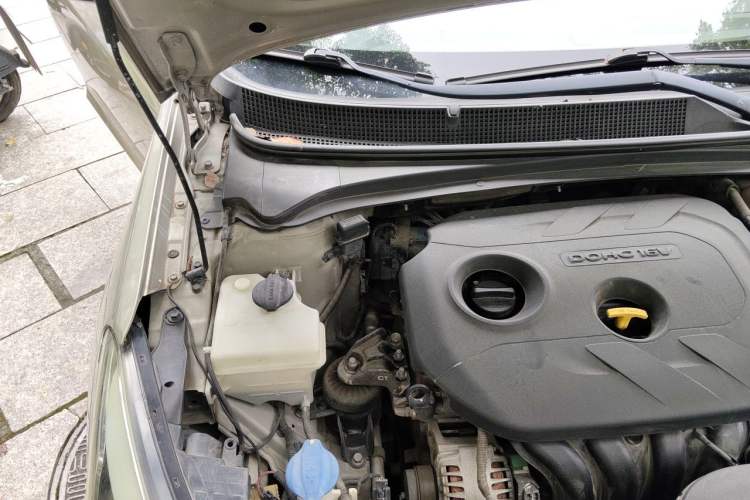 Used Hyundai Mistra 2016 1.8L Automatic Smart GLS Engine Bay Right