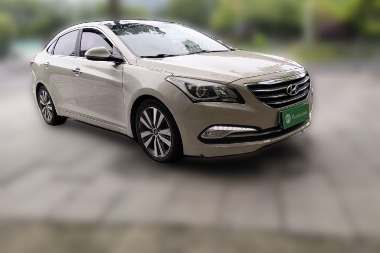 Used Hyundai Mistra 2016 1.8L Automatic Smart GLS Front Right 45 Deg