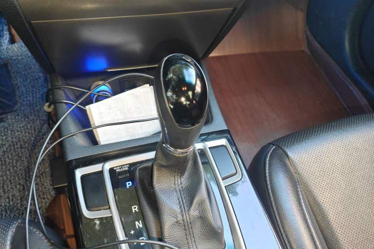 Used Hyundai Mistra 2016 1.8L Automatic Smart GLS Gear Lever