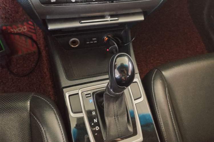 Used Hyundai Mistra 2016 1.8L Automatic Smart GLS Gear Lever
