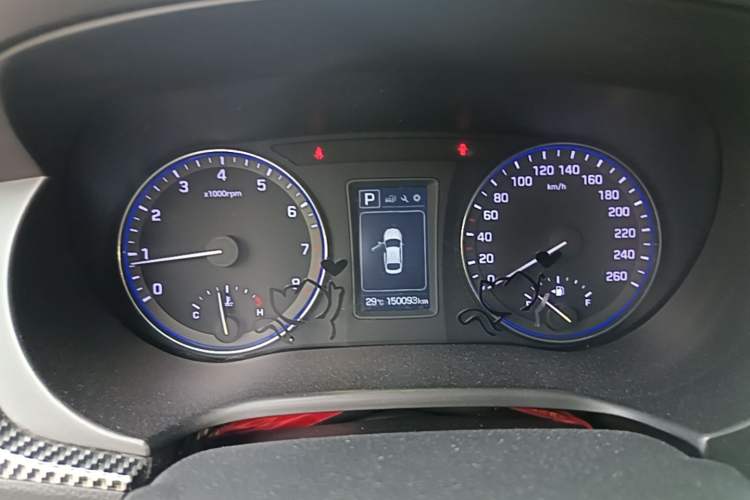 Used Hyundai Mistra 2016 1.6T Automatic Smart GLS Instrument Cluster
