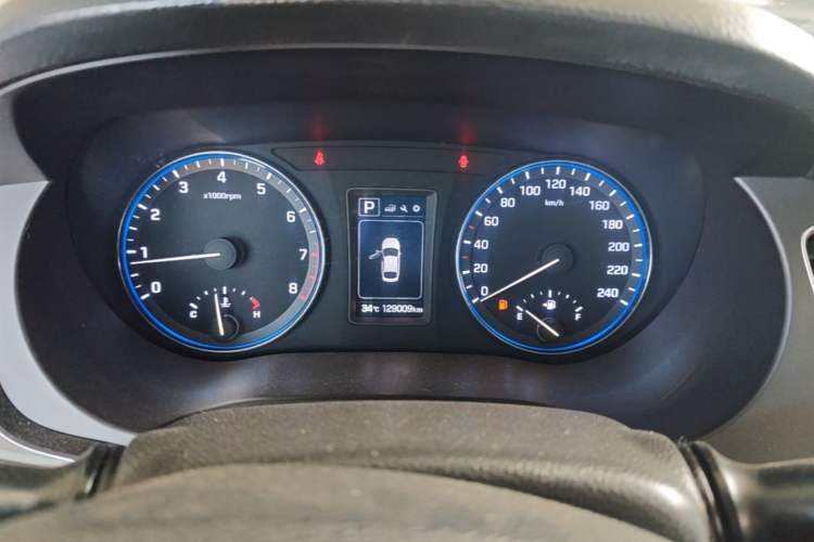 Used Hyundai Mistra 2016 1.8L Automatic Smart GLS Instrument Cluster