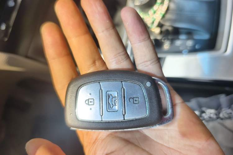 Used Hyundai Mistra 2016 1.8L Automatic Smart GLS Interior 1