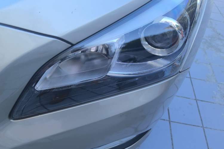 Used Hyundai Mistra 2016 1.6T Automatic Smart GLS Left Front Headlight