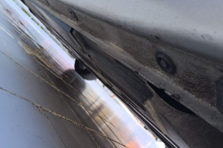 Used Hyundai Mistra 2016 1.6T Automatic Smart GLS Left Side Sill