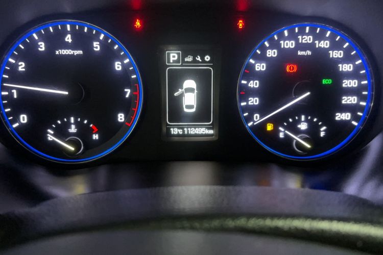 Used Hyundai Mistra 2016 1.8L Automatic Smart GLS Odometer Close Up