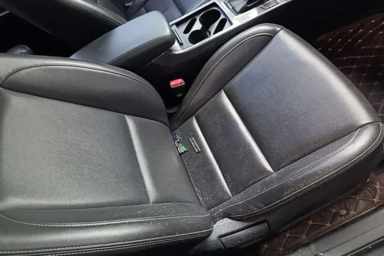 Used Hyundai Mistra 2016 1.6T Automatic Smart GLS Right Front Seat