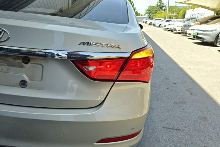 Used Hyundai Mistra 2016 1.8L Automatic Smart GLS Right Rear Taillight
