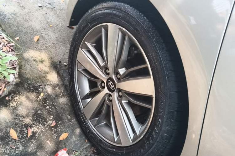 Used Hyundai Mistra 2016 1.6T Automatic Flagship TOP Model Right Rear Wheel Hub