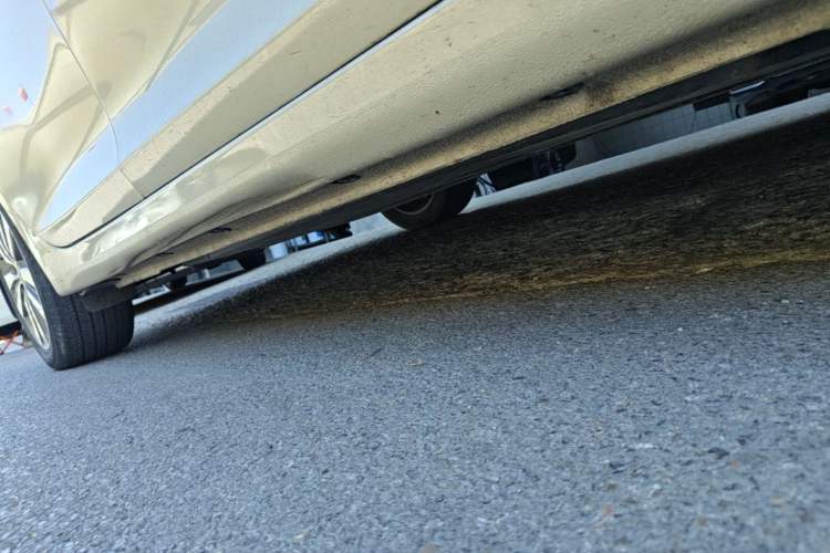Used Hyundai Mistra 2016 1.8L Automatic Smart GLS Right Side Sill