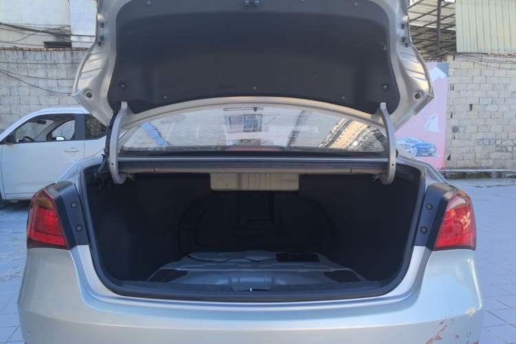 Used Hyundai Mistra 2016 1.6T Automatic Smart GLS Trunk