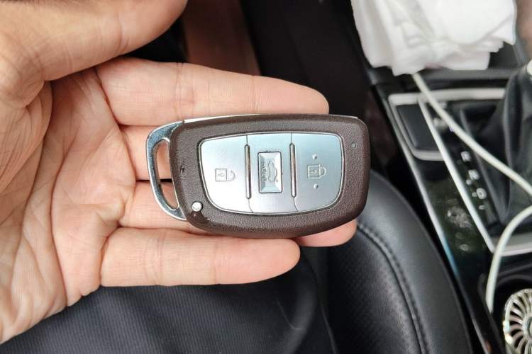Used Hyundai Mistra 2016 1.8L Automatic Smart GLS Vehicle Key