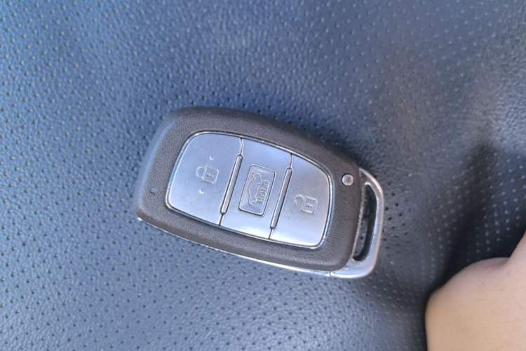 Used Hyundai Mistra 2016 1.6T Automatic Smart GLS Vehicle Key