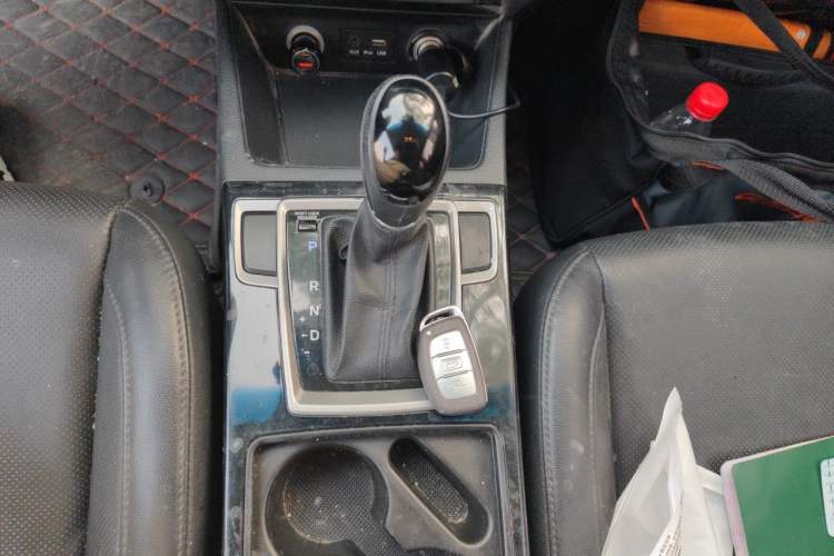 Used Hyundai Mistra 2016 1.8L Automatic Smart GLS Gear Lever