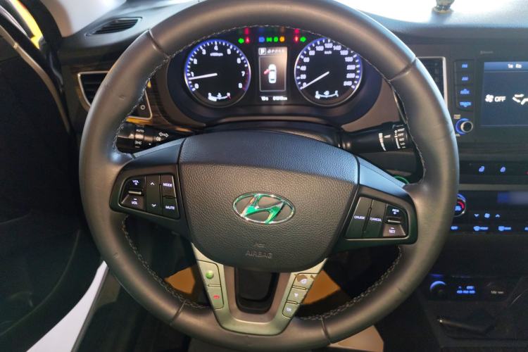Used Hyundai Mistra 2016 1.8L Automatic Deluxe DLX Model Steering Wheel