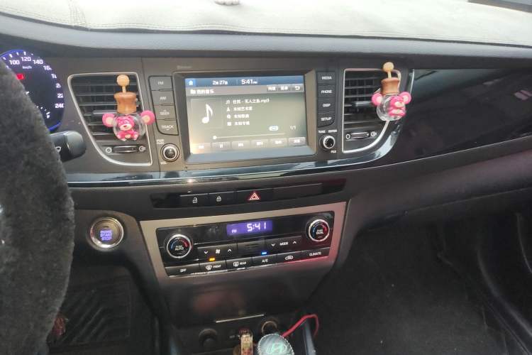 Used Hyundai Mistra 2016 1.8L Automatic Smart GLS Audio And AC Panel