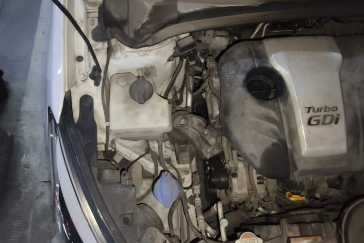 Used Hyundai Mistra 2016 1.6T Automatic Flagship TOP Model Engine Bay Right