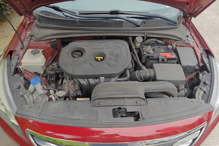 Used Hyundai Mistra 2016 1.8L Automatic Smart GLS Engine Bay