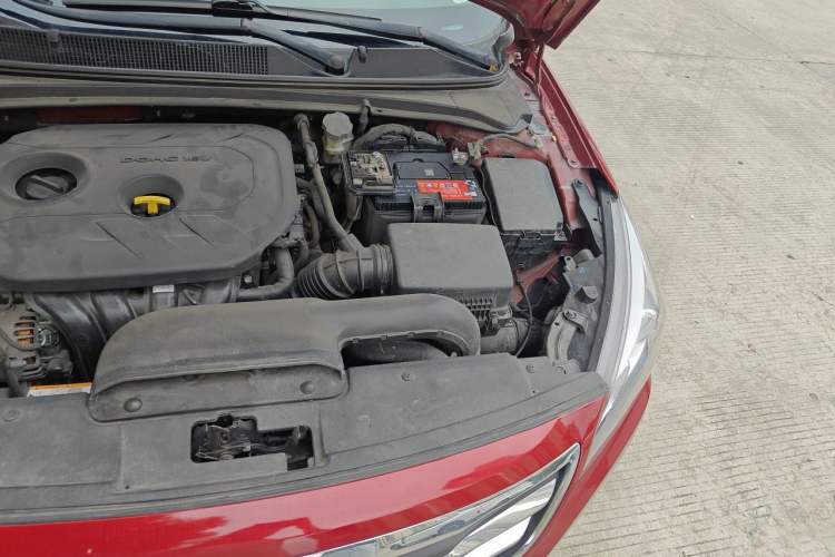 Used Hyundai Mistra 2016 1.8L Automatic Smart GLS Engine Bay Left