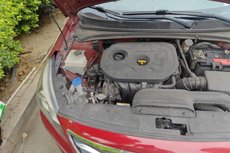 Used Hyundai Mistra 2016 1.8L Automatic Smart GLS Engine Bay Right