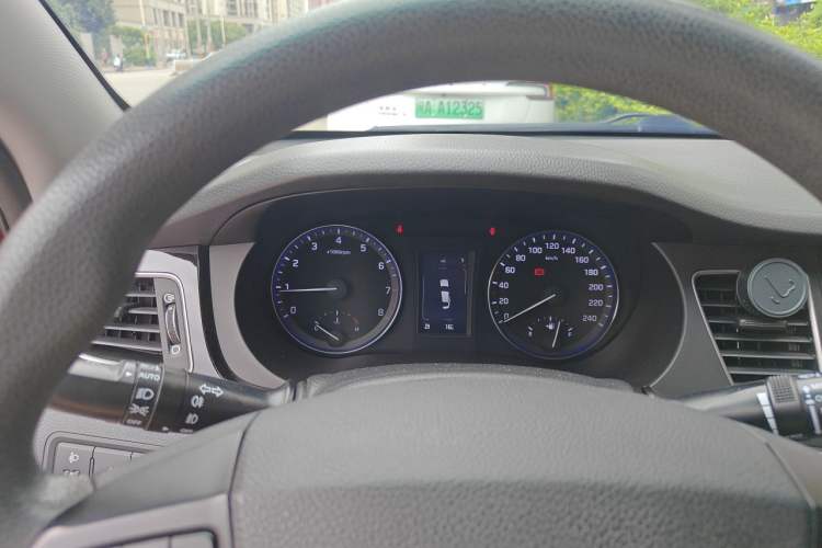 Used Hyundai Mistra 2016 1.8L Automatic Smart GLS Instrument Cluster