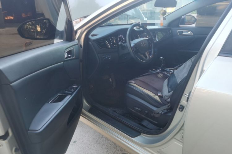 Used Hyundai Mistra 2016 1.8L Automatic Deluxe DLX Model Driver Seat