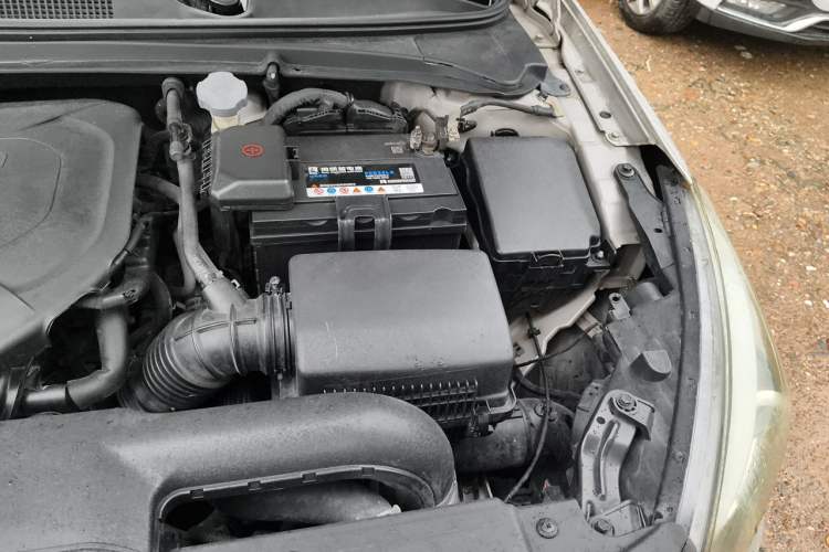 Used Hyundai Mistra 2016 1.8L Automatic Deluxe DLX Model Engine Bay Left