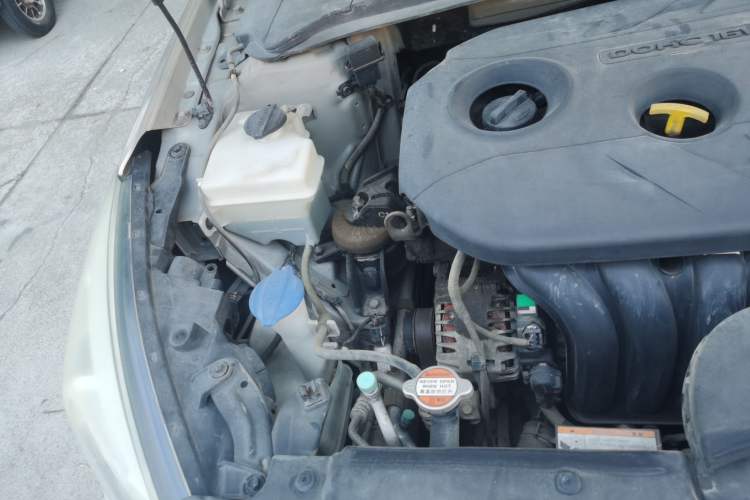 Used Hyundai Mistra 2016 1.8L Automatic Deluxe DLX Model Engine Bay Right