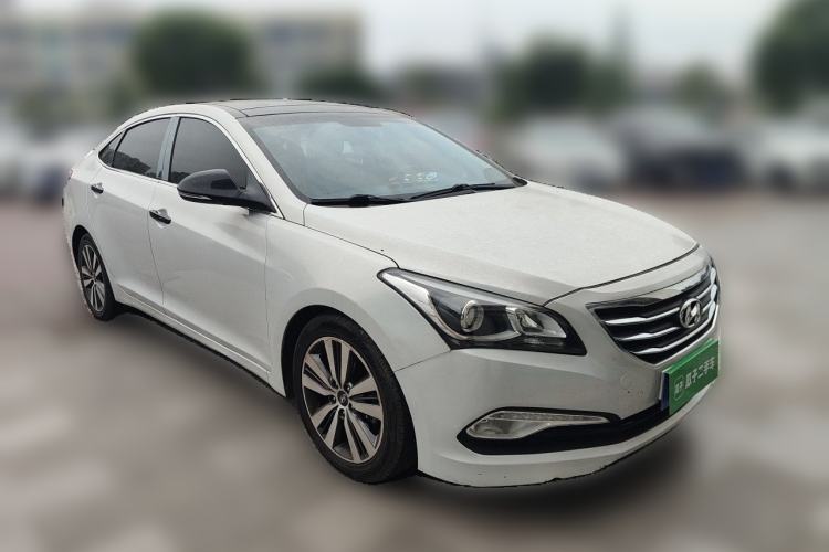 Used Hyundai Mistra 2016 1.8L Automatic Smart GLS Front Right 45 Deg