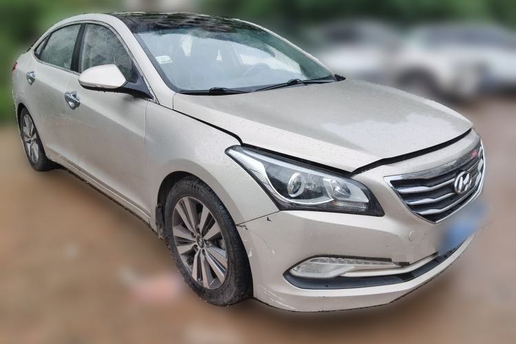 Used Hyundai Mistra 2016 1.8L Automatic Deluxe DLX Model Front Right 45 Deg