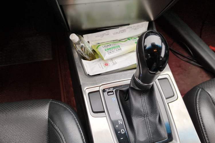 Used Hyundai Mistra 2016 1.8L Automatic Deluxe DLX Model Gear Lever
